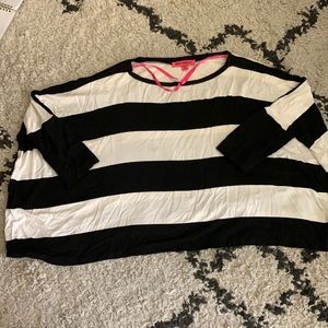 Betsey Johnson Boxy Crop top